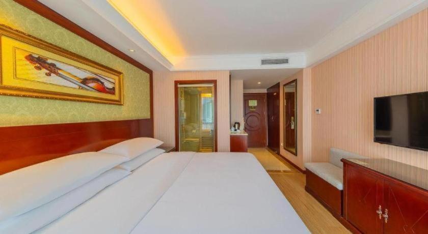 Yichang Vienna Hotel Wanda Branch 外观 照片